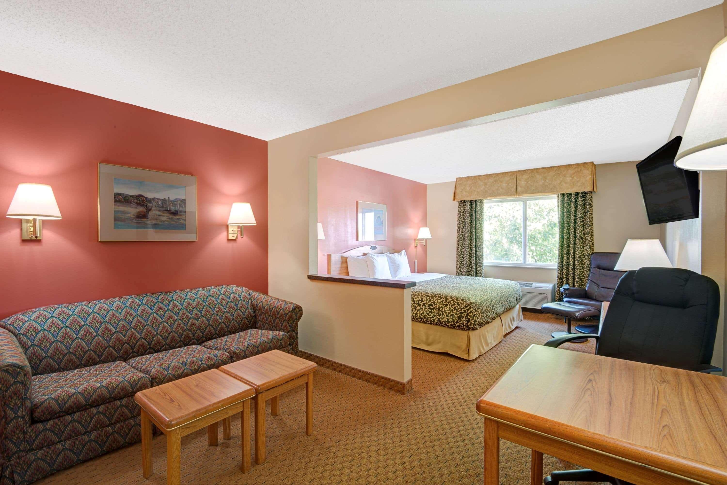 Days Inn&Suites by Wyndham Airport Albuquerque Extérieur photo